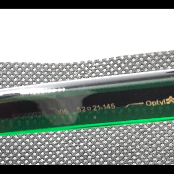 Gucci Sunglasses - Picture 7 of 7